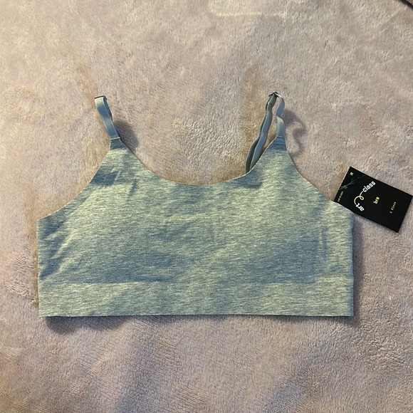 Girls bra- medium - Picture 2 of 5
